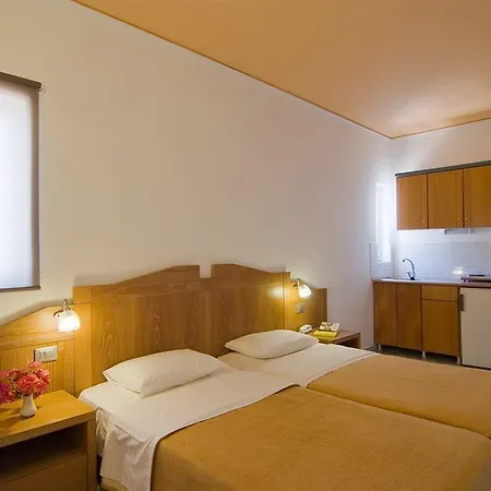 Hotel Tropicana