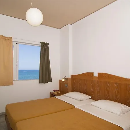Tropicana 3* Stalós