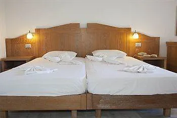 Hotel Tropicana Stalós